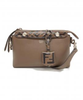 「ラグジュアリーブランドのFENDI 」
