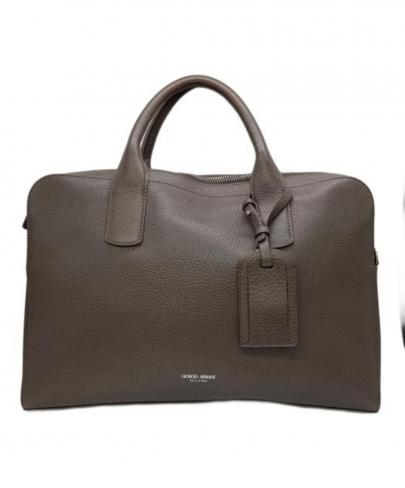 「ビジネスアイテムのGiorgio Armani 」