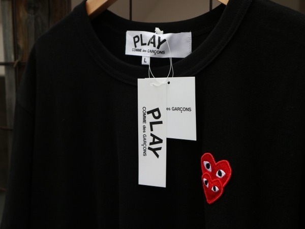 Play Comme Des Garcons プレイコムデギャルソン ダブルハートワッペンtシャツ入荷情報 08 25発行