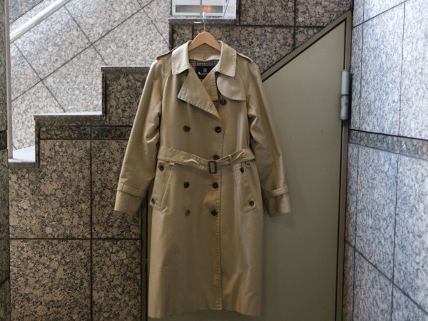 Aquascutum/アクアスキュータム】上質なトレンチコートのご紹介です