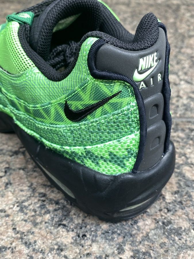 ストリートブランド 【NIKE AIR MAX95 NAIJA /ナイキ エアマックス95