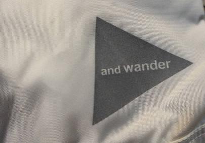 「AND WANDERのアウトドア 」