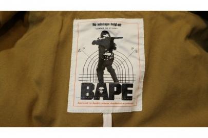 「ストリートブランドのA BATHING APE 」