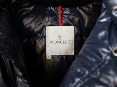 「ラグジュアリーブランドのMONCLER 」