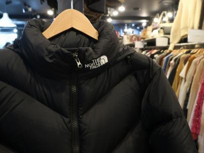 「アウトドアブランドのTHE NORTH FACE 」