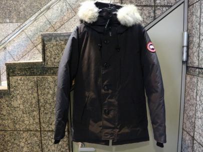 「インポートブランドのCANADA GOOSE 」