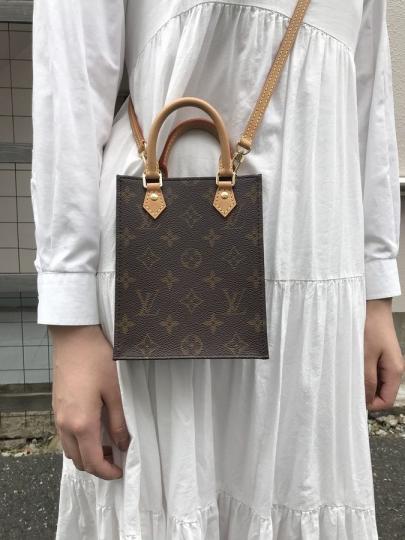 「ラグジュアリーブランドのLOUIS VUITTON 　 」