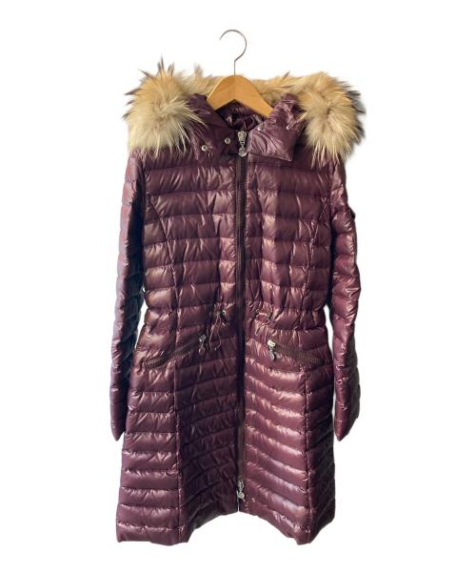 MONCLER / モンクレール】MELBA | 深みのあるバーガンディーが冬の装い