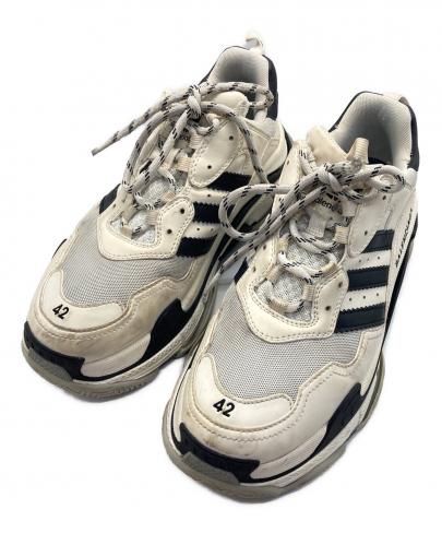 「スニーカーのadidas × BALENCIAGA 」