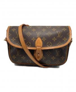 「ラグジュアリーブランドのLOUIS VUITTON 」