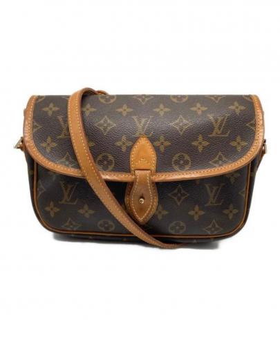 「ラグジュアリーブランドのLOUIS VUITTON 」