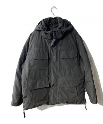 「アウトドアブランドのCANADA GOOSE 」