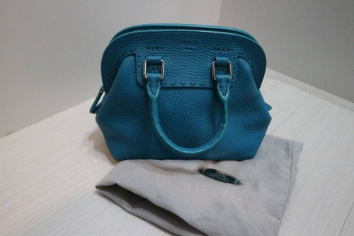 ﾐﾆｼｮﾙﾀﾞｰﾊﾞｯｸﾞの新小岩