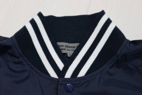 ギャルソンのナイロンジャケット