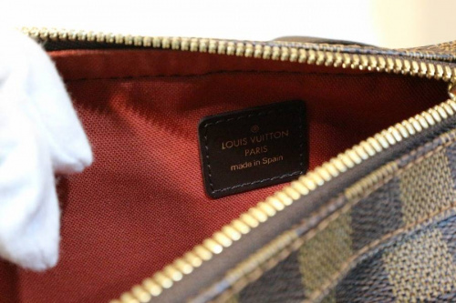 LOUIS　VUITTONのCHANEL