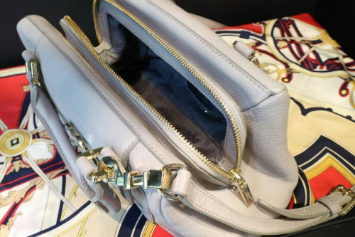 2wayショルダーのTORY BURCH