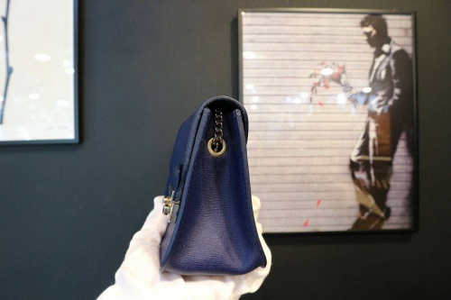 メトロポリスの新小岩