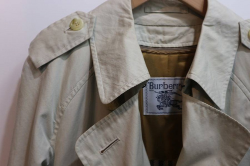 バーバリーの古着