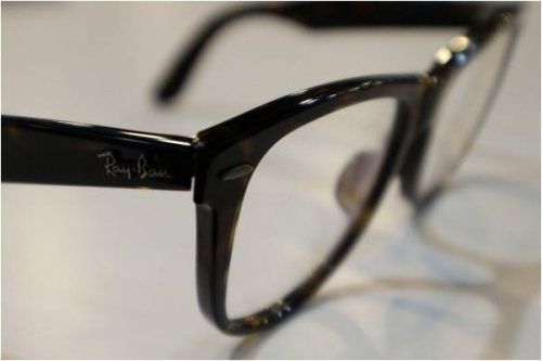 RAYBANのサングラス