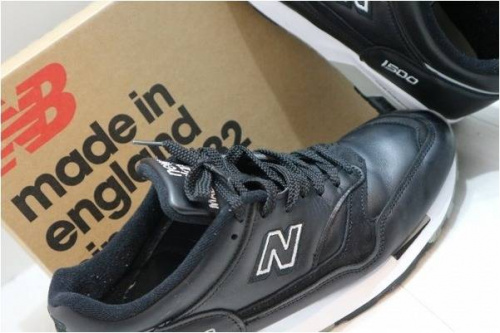 NEW BALANCEのスニーカー