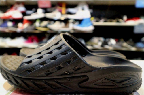 古着買取のHOKAONEONE