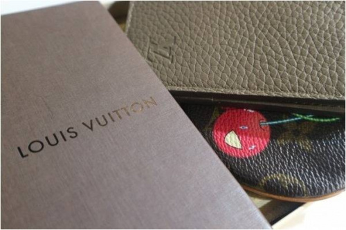 買取入荷のラグジュアリーブランド