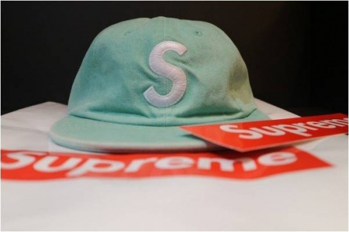 古着買取のSUPREME