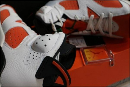 買取入荷のストリートブランド