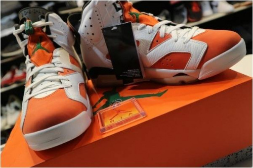 ストリートブランドの新小岩