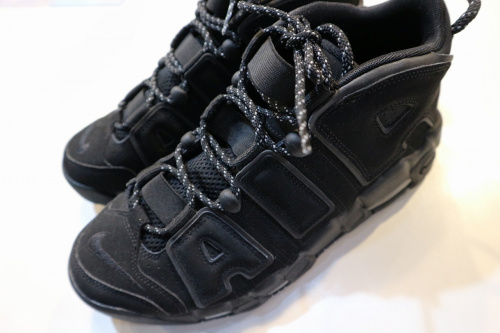レアアイテムのNIKE(ナイキ)