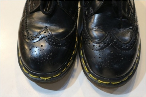 ドクターマーチンのウイングチップシューズ