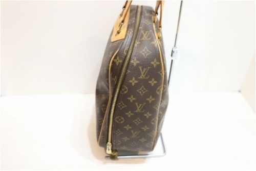 ルイヴィトンのエクスキュルシオン