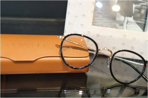 インポートブランドのOLIVER PEOPLES