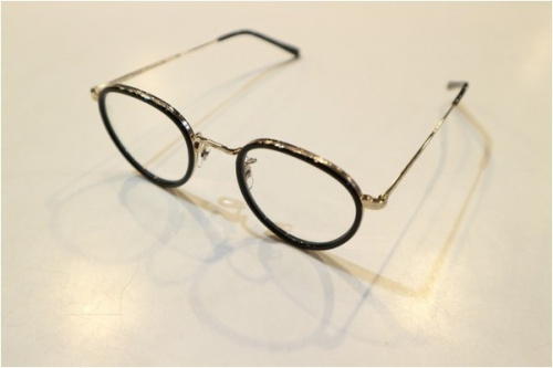 OLIVER PEOPLESのオリバーピープルズ