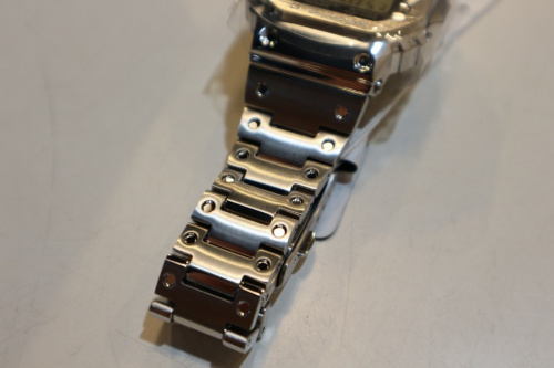 リストウォッチのGMW-B5000