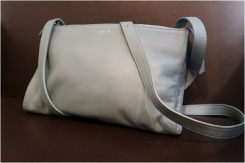 インポートブランドのagnes b．