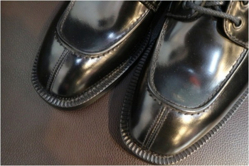 メンズのUチップシューズ