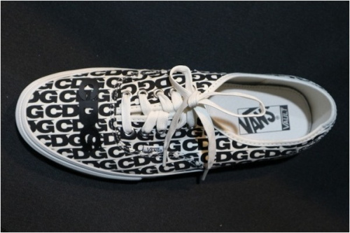 バンズ×コムデギャルソンのAUTHENTIC