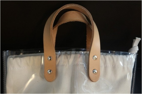 テンベアのハンドバッグ