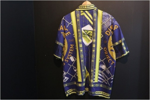 シーイー　キャブエンプトのシャツ