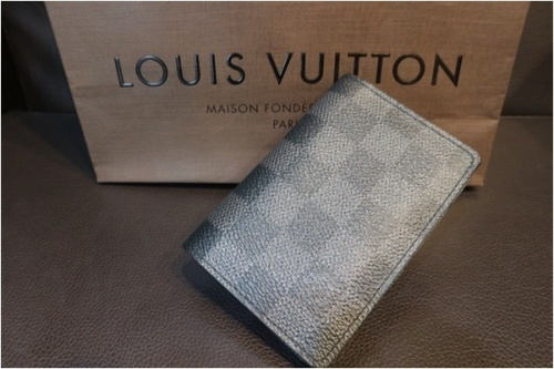 ラグジュアリーブランドのLOUIS VUITTON[