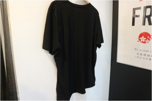 サンローランパリのTシャツ