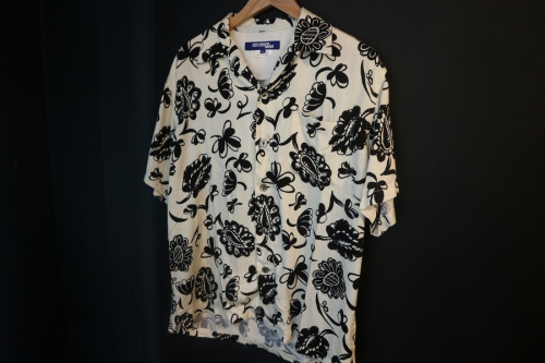 ジュンヤワタナベ コムデギャルソン マンのレーヨンサテンプリントシャツ