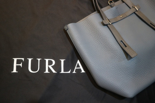 ラグジュアリーブランドのFURLA