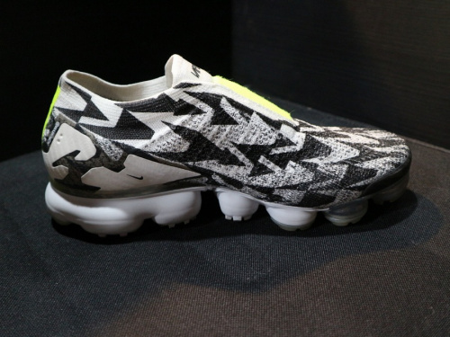 Nike Air Vapormax Flyknit Moc2 AcronymのAQ 0996-001