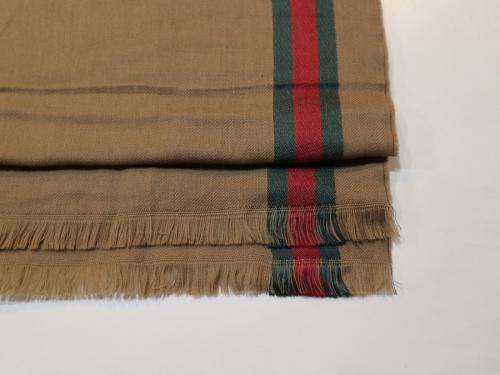 シルク混マフラーのシェリーライン