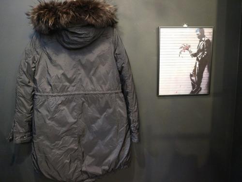 ラクーンファーダウンコートのロングコート