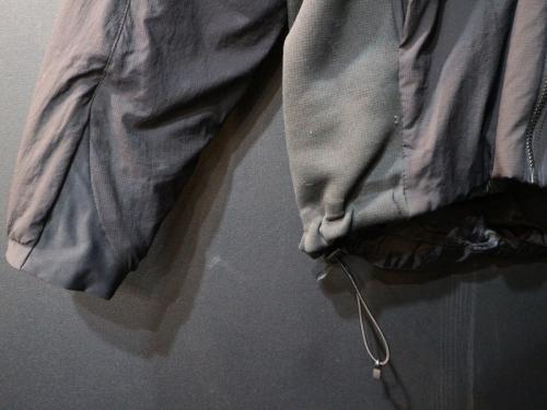 アウトドアのダウン