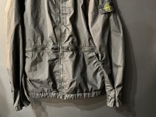 ストーンアイランド