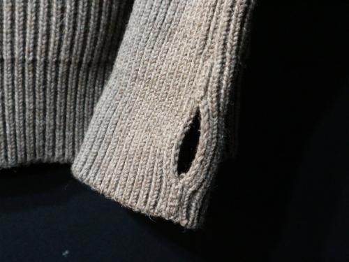 アンデルセン・アンデルセンのクルーネックニット